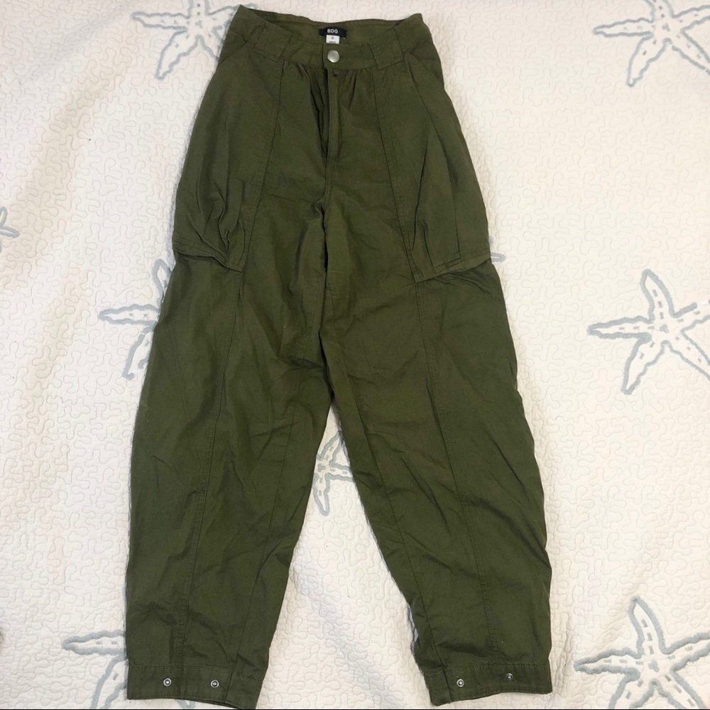 UO BDG High-Waisted Cargo Pants